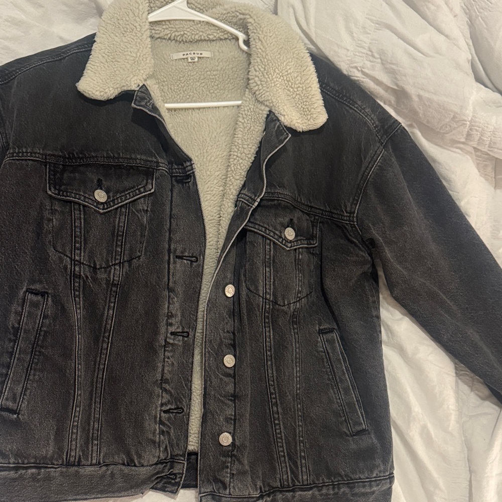 PacSun Cream Sherpa Jacket